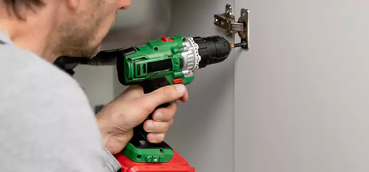 Commercial Door Hinge Repair Lynwood